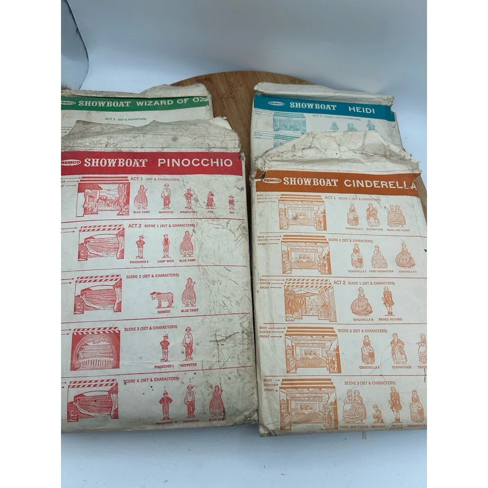 Vtg REMCO Paper Toy Stages With Dolls Heidi,‎ Wizard Of Oz Pinocchio Cinderella